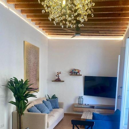 Casa Naty, Espacioso Renovado Apartamento En El Centro De マラガ エクステリア 写真