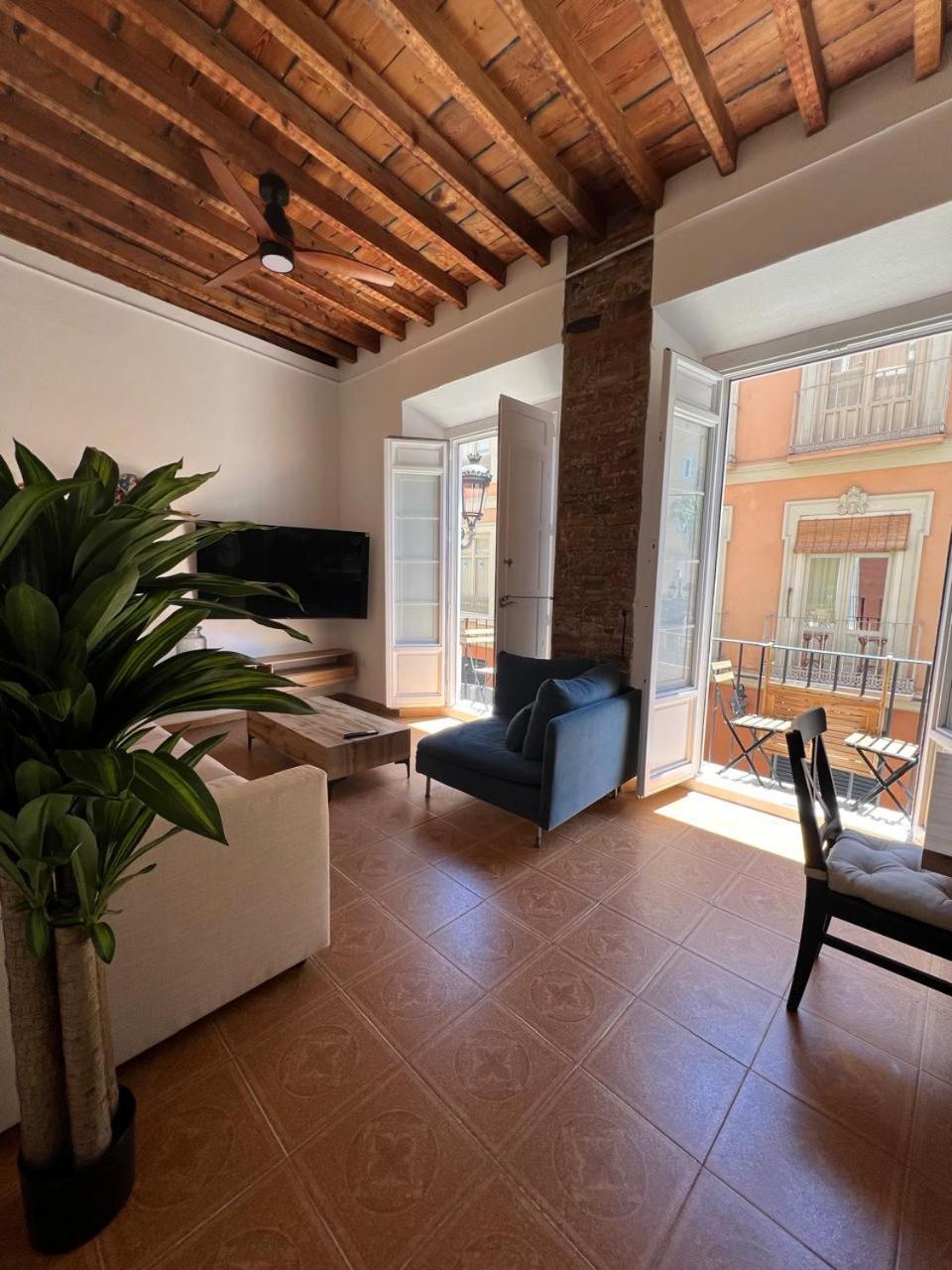 Casa Naty, Espacioso Renovado Apartamento En El Centro De マラガ エクステリア 写真